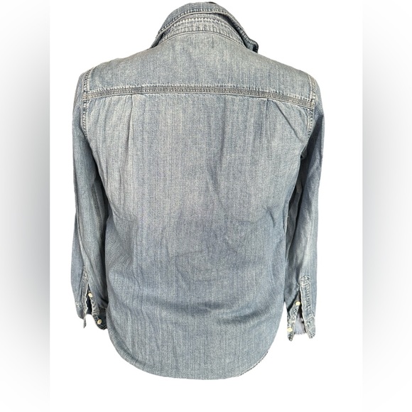 EUC J Crew chambray shirt - Picture 2 of 5